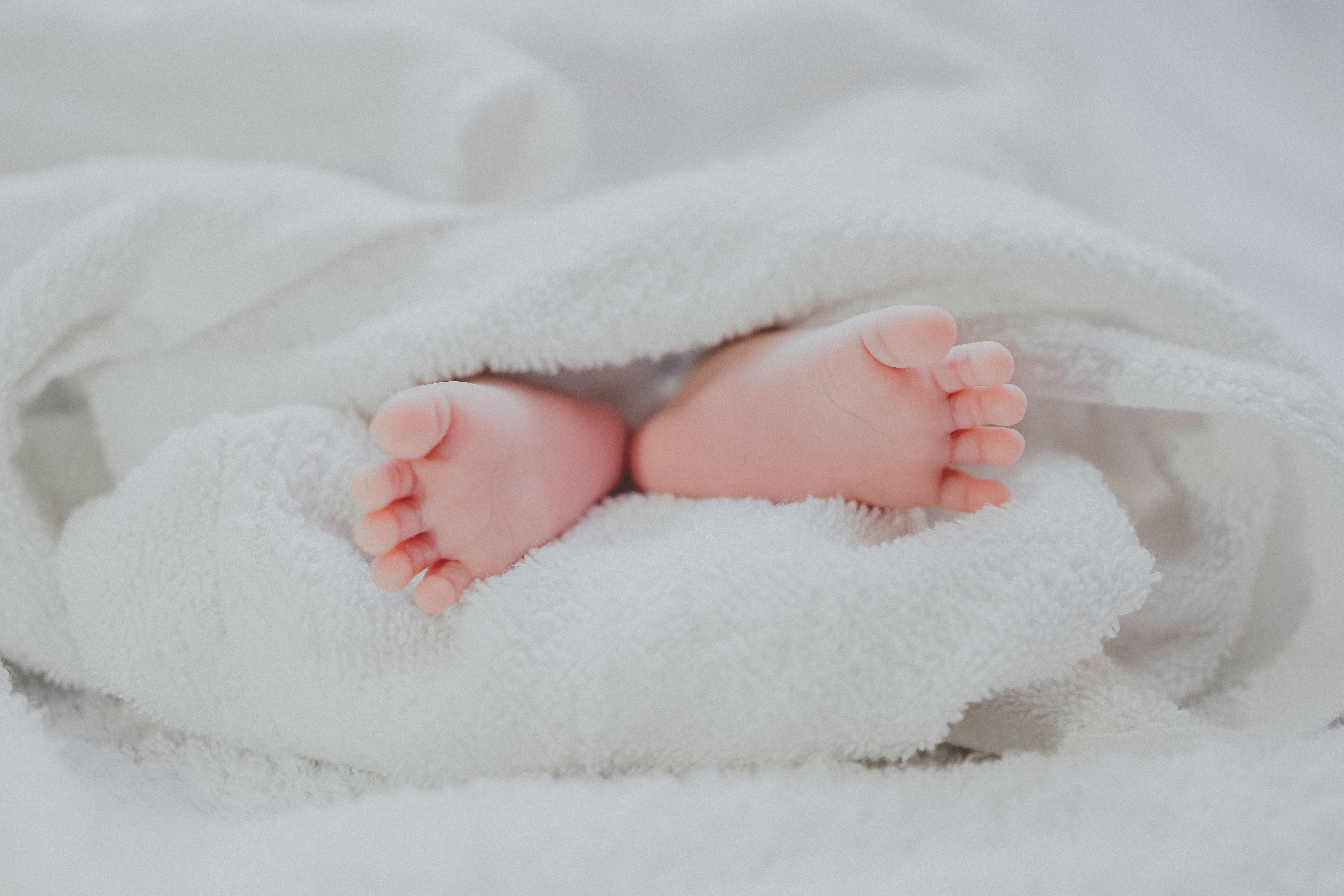 baby newborn photography sample for best zoom lens