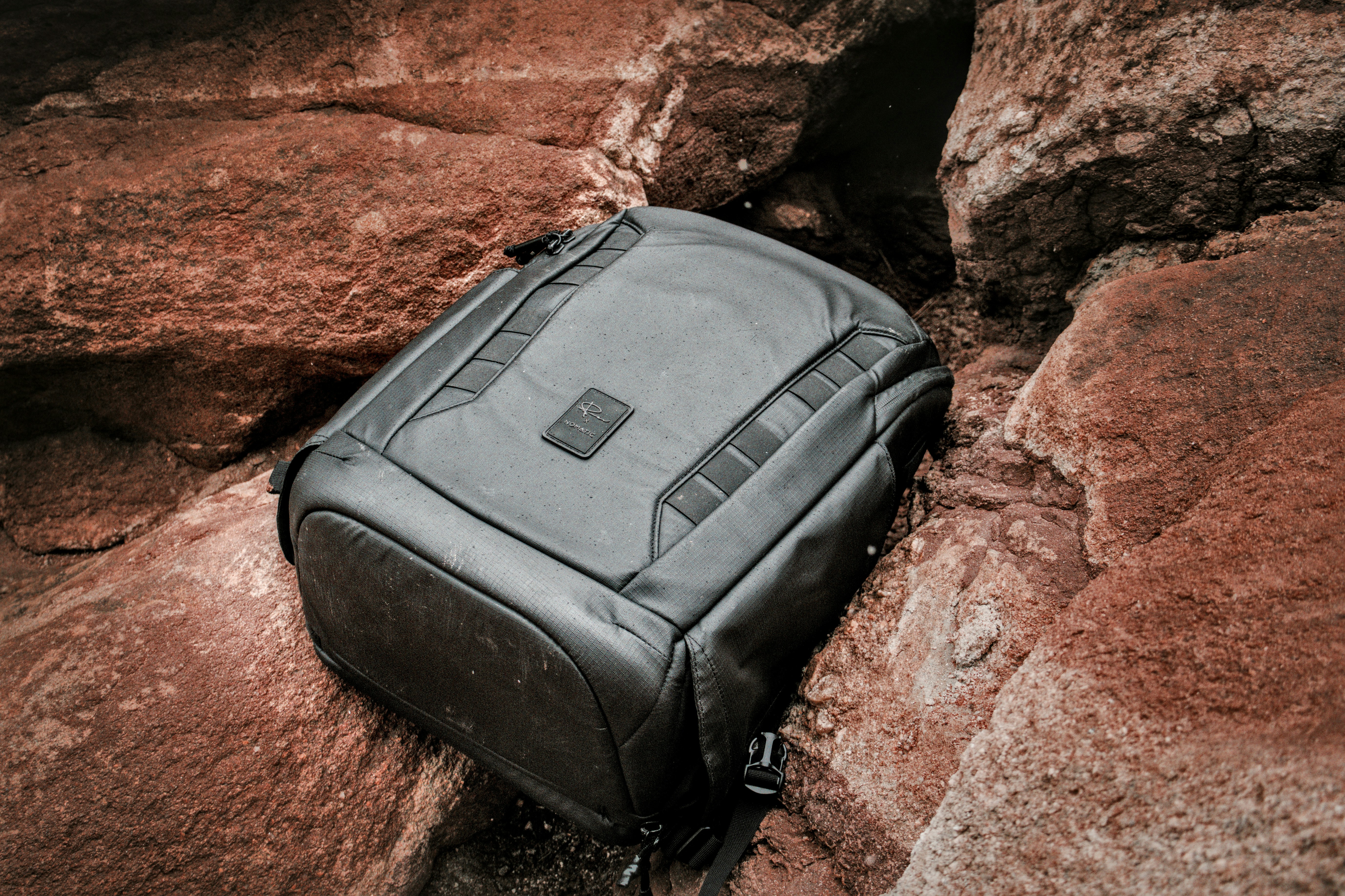6 Best Camera Bags for Travel: Real-World Picks I’ve Tested