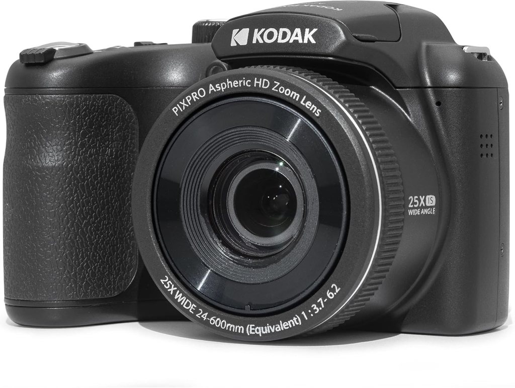 A Kodak digital camera featuring a 25x optical zoom lens with a wide angle of 24-600mm, presented in a sleek black design.
