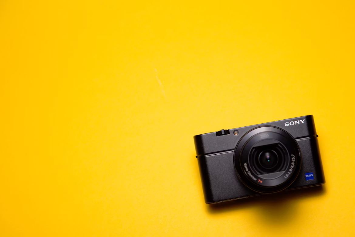5 Best Point and Shoot Cameras Under $200